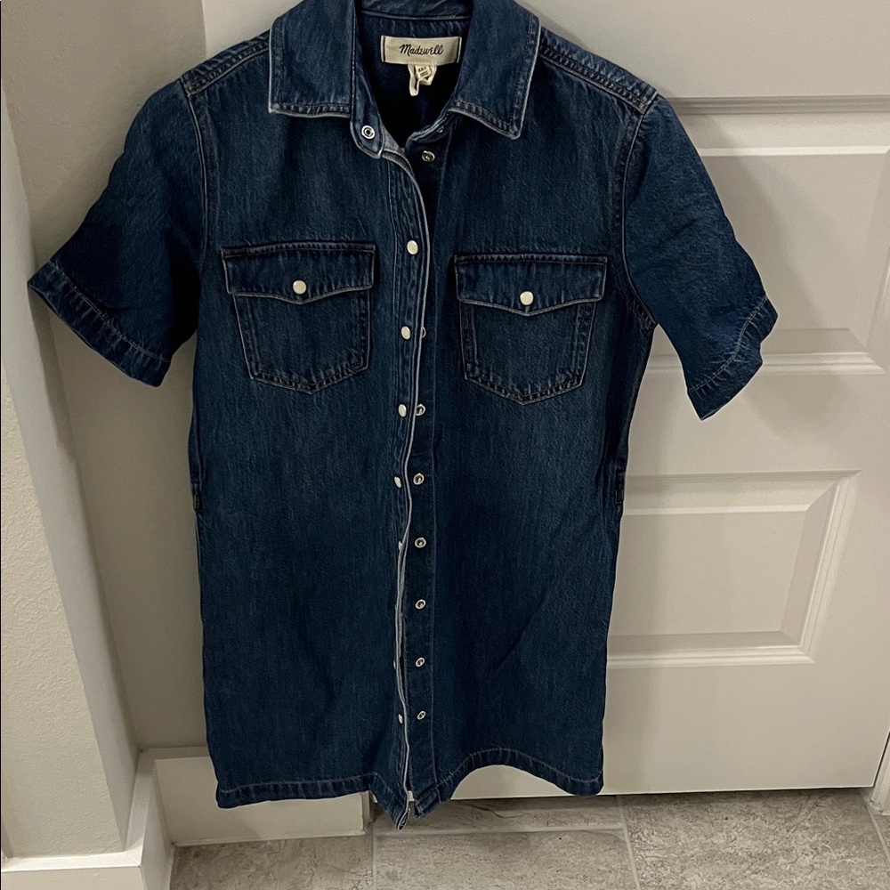 Madewell Denim Oversized Short-Sleeve Shirtdress in Santee Wash